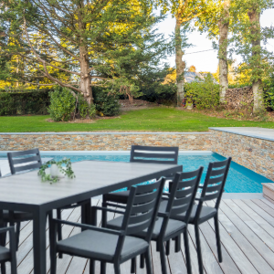 Arizona Tile Top Aluminium Extension Dining Table - Image 9