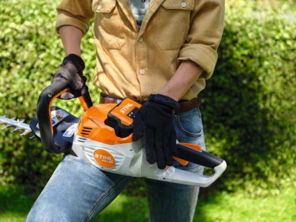 HSA 100 Battery Hedge Trimmer (AP battery system) - Image 2