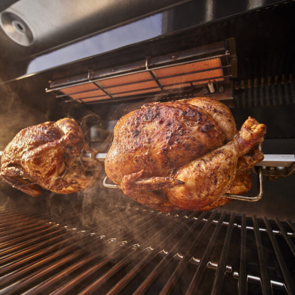 Summit® FS38 Gas Barbecue Black (LPG) - Image 8