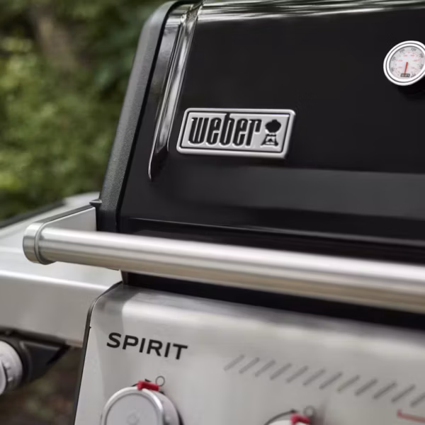 Spirit® E-435 4-Burner Gas Barbecue (LPG) - Image 2